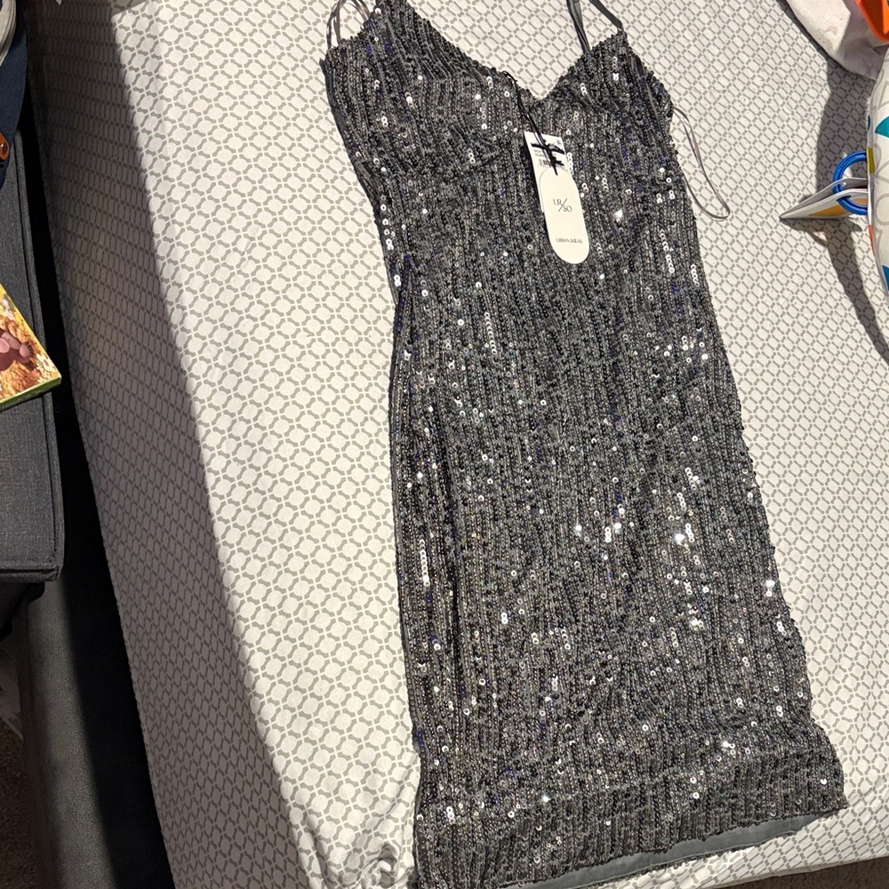 Elegant Black/grey Sequin Dress